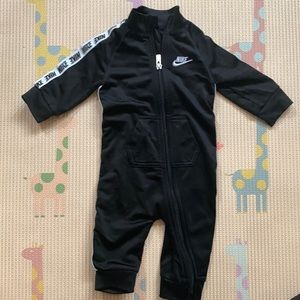Nike baby boy one piece outfit - size 3-6 months